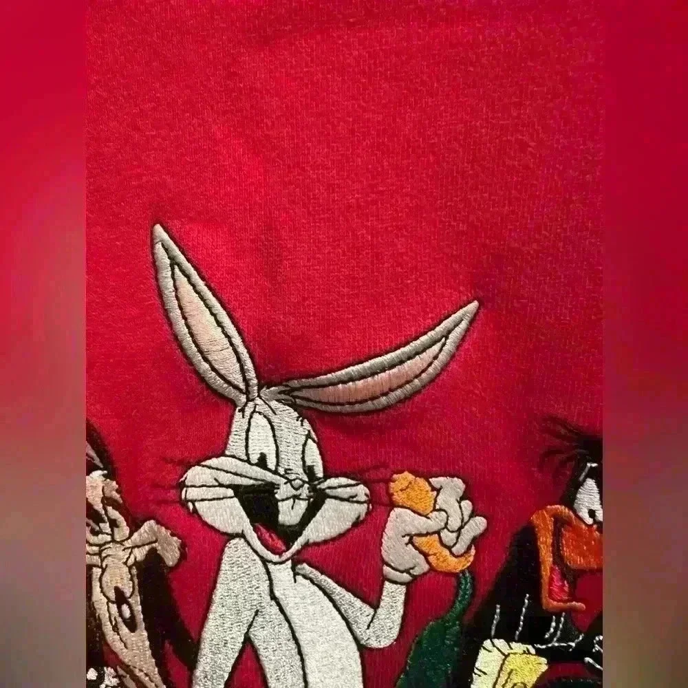 1996 Vintage  Warner Bros Looney Tunes Crewneck Bugs Bunny Tweety Size M